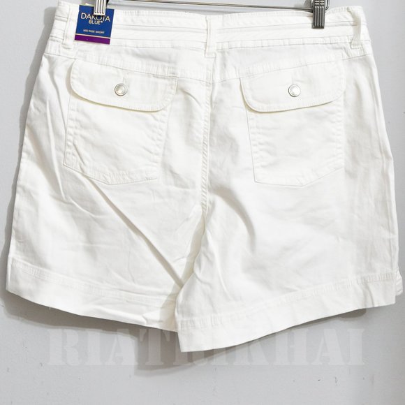 Dakota Blue Women's Short Mid Rise with Pockets Flap with Button - Picture 2 of 2